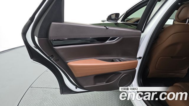 جينيسيس G80 (RG3) 2.5 AWD