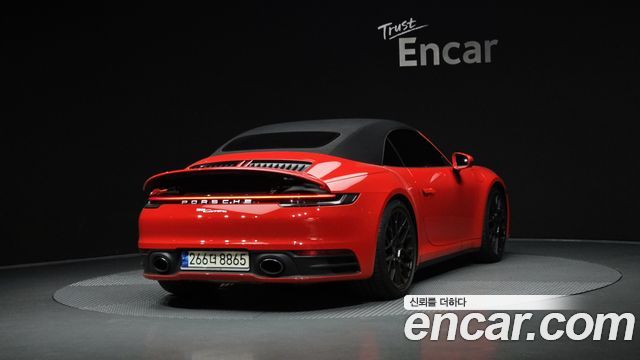 بورش 911 (992)