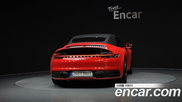 بورش 911 (992)