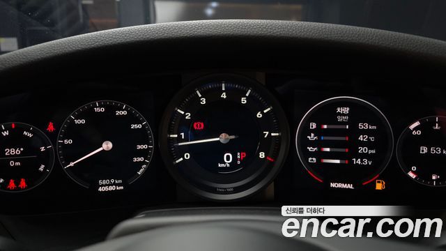 بورش 911 (992)