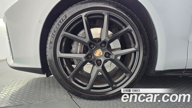 بورش باناميرا (976) 2.9 AWD