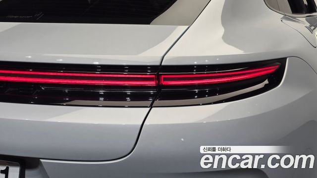بورش باناميرا (976) 2.9 AWD