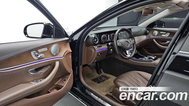 مرسيدس إي كلاس W213 E300 4MATIC