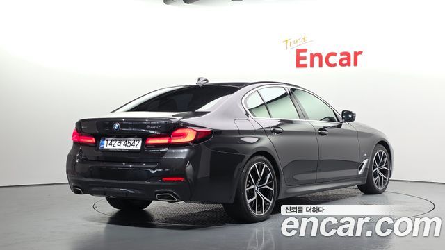 بي ام دبليو الفئة الخامسة (G30) 530i xDrive M