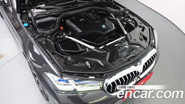 بي ام دبليو الفئة الخامسة (G30) 530i xDrive M