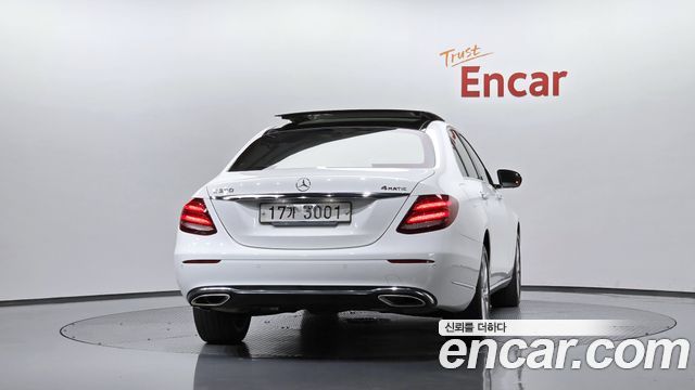 مرسيدس إي كلاس W213 E300 4MATIC