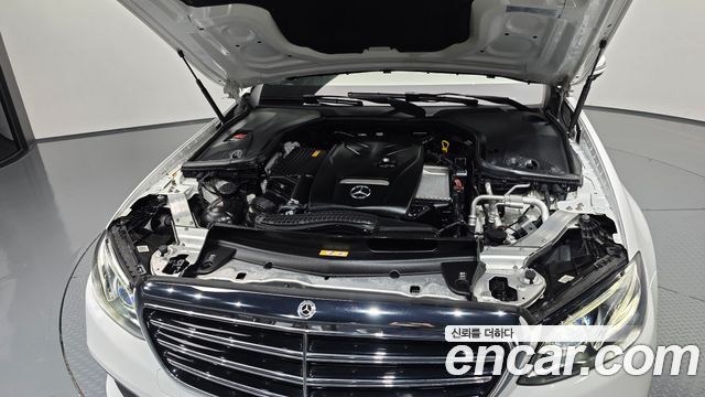مرسيدس إي كلاس W213 E300 4MATIC