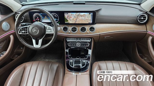 مرسيدس إي كلاس W213 E300 4MATIC