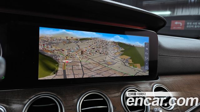 مرسيدس إي كلاس W213 E300 4MATIC