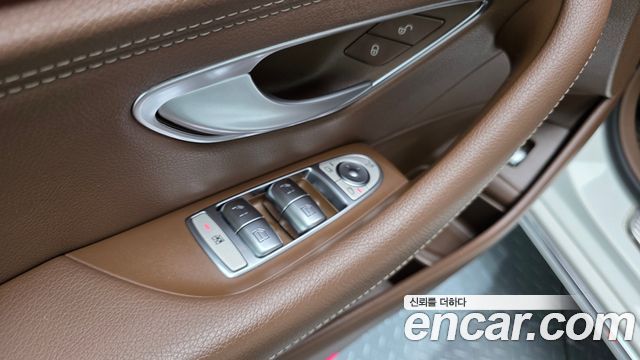 مرسيدس إي كلاس W213 E300 4MATIC