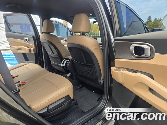 كيا سورينتو 4 2.2 4WD