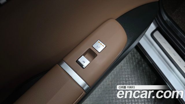 هيونداي أزيرا (GN7)