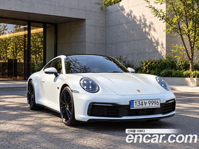 بورش 911 (992)