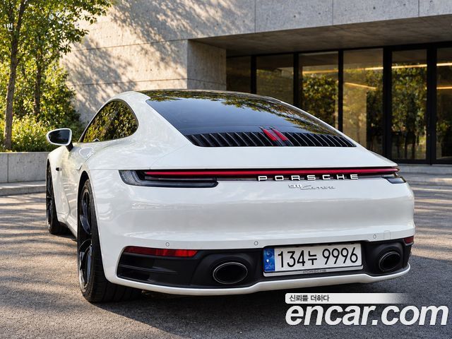 بورش 911 (992)