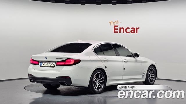 بي ام دبليو الفئة الخامسة (G30) 520i M