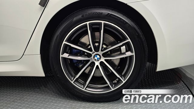 بي ام دبليو الفئة الخامسة (G30) 520i M