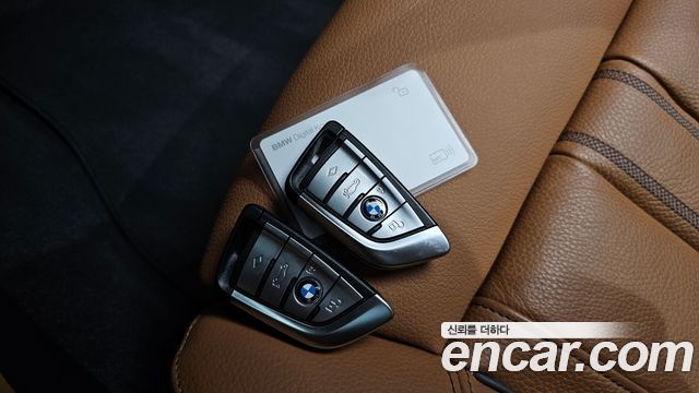 بي ام دبليو الفئة الخامسة (G30) 520i M